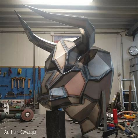 Bull Head Polygonal Sheet Metal Sculpture Project (dxf, PDF)